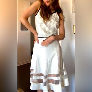 Midi white skirt​